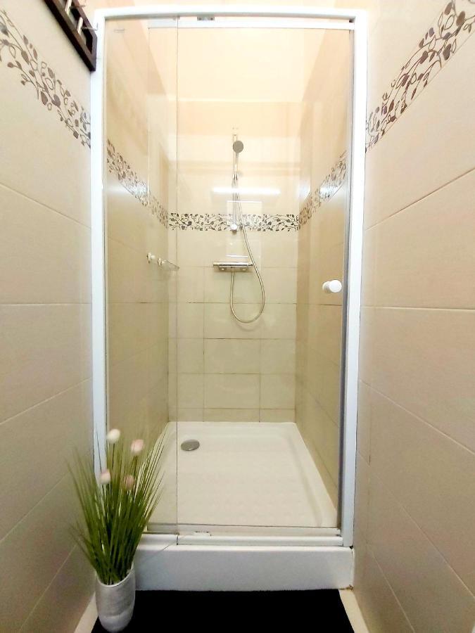 Nora Studio Apartman - Eger Apartment Екстериор снимка
