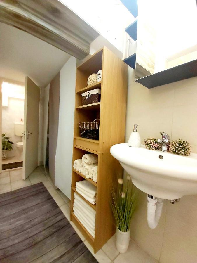 Nora Studio Apartman - Eger Apartment Екстериор снимка