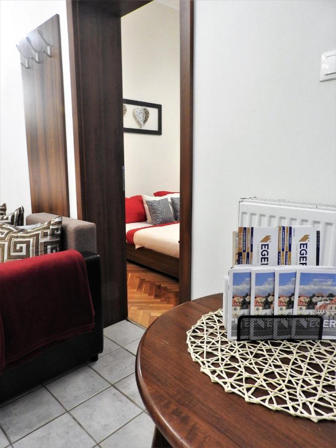 Nora Studio Apartman - Eger Apartment Екстериор снимка