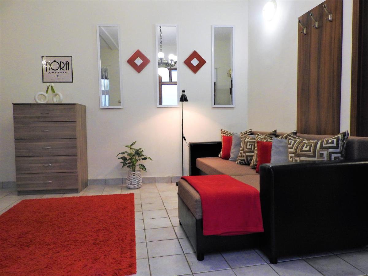 Nora Studio Apartman - Eger Apartment Екстериор снимка